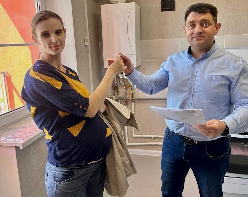 В селе Новоселицком по ул.Нориковых, 22 б, состоялась выдача квартир для детей-сирот